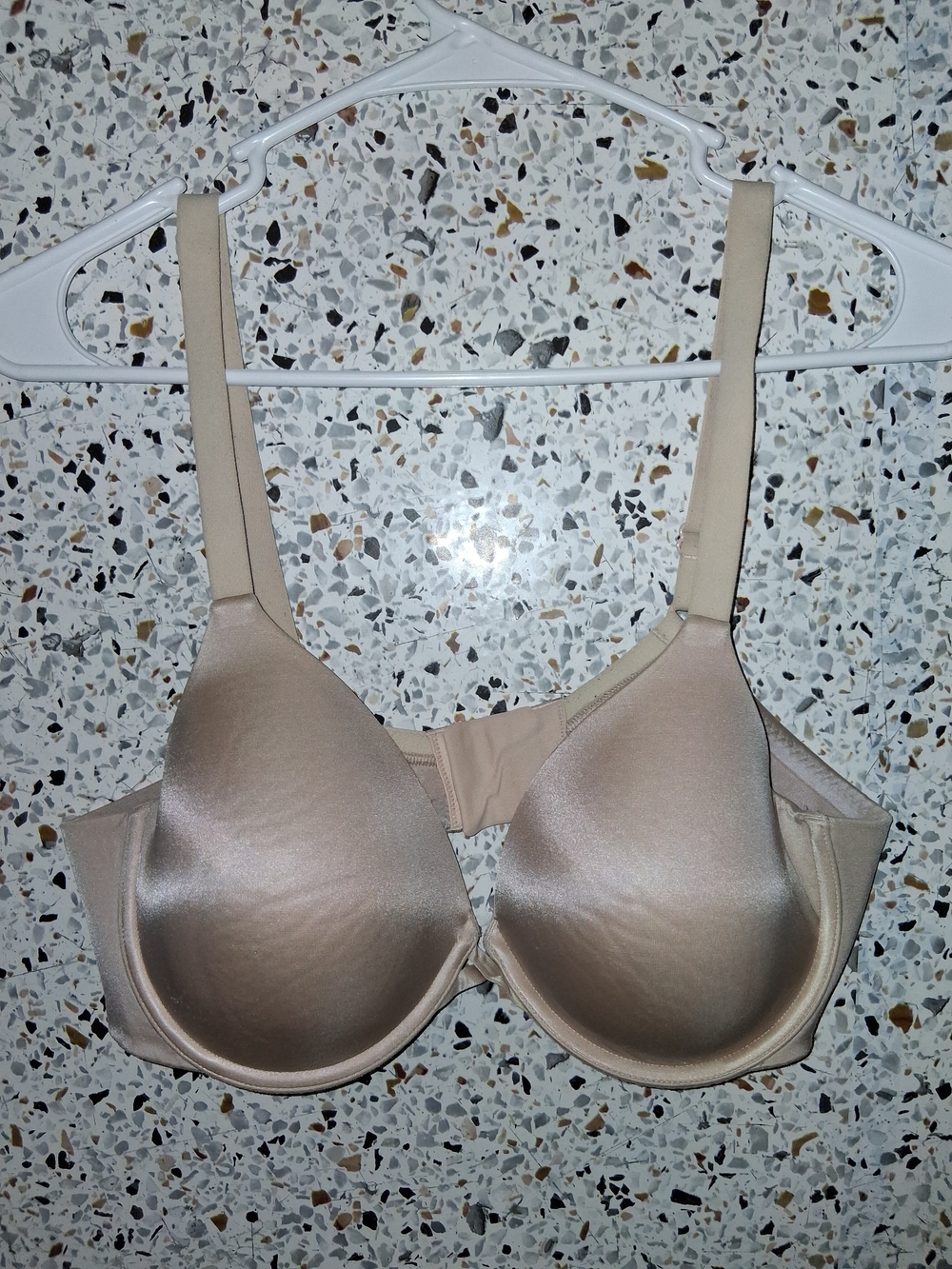 Women's Wacoal Tshirt Bra Nude Size 38C  Padded With Underwire